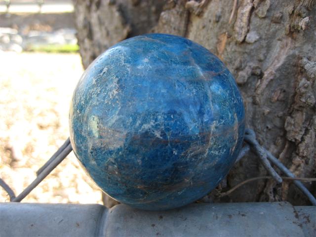 Apatite Sphere 880